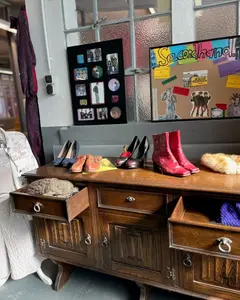 Second-Hand-Kleidung